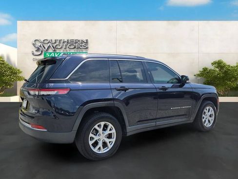 Used 2024 Jeep Grand Cherokee Limited w/ Luxury Tech Group II AWD/4WD image 5