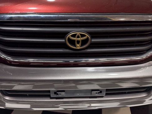 Used 2000 Toyota Land Cruiser AWD/4WD image 31