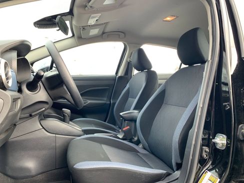 Used 2025 Nissan Versa SV image 24