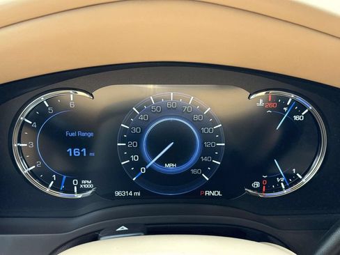 Used 2020 Cadillac Escalade Platinum AWD/4WD image 8