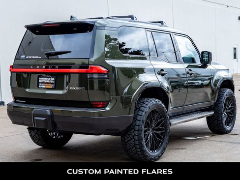 Used 2024 Lexus GX 550 w/ Accessory Package (2T) image 10