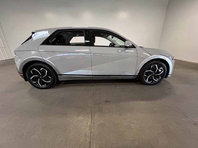 Used 2024 Hyundai Ioniq 5 Limited RWD image 2
