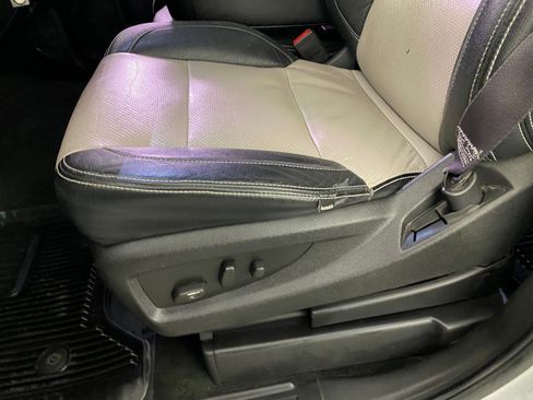 Used 2014 GMC Sierra 1500 SLE w/ SLE Value Package image 12