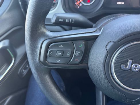 Used 2025 Jeep Wrangler Unlimited Sport AWD/4WD image 27