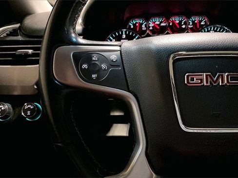 Used 2019 GMC Yukon SLT image 18