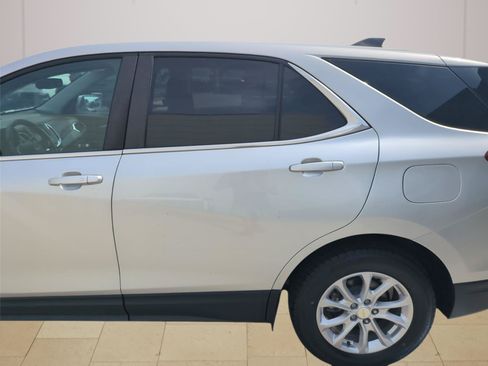 Used 2021 Chevrolet Equinox LT FWD image 29