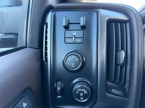 Used 2015 Chevrolet Silverado 2500 LTZ w/ LTZ Plus Package image 20