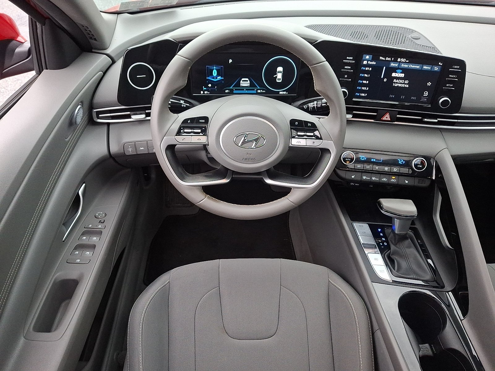 Certified 2022 Hyundai Elantra SEL w/ Convenience + Premium Package FWD image 12