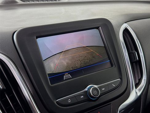 Used 2020 Chevrolet Equinox LT image 13