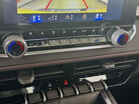 New 2026 Chevrolet Colorado Z71 w/ Technology Package image 16