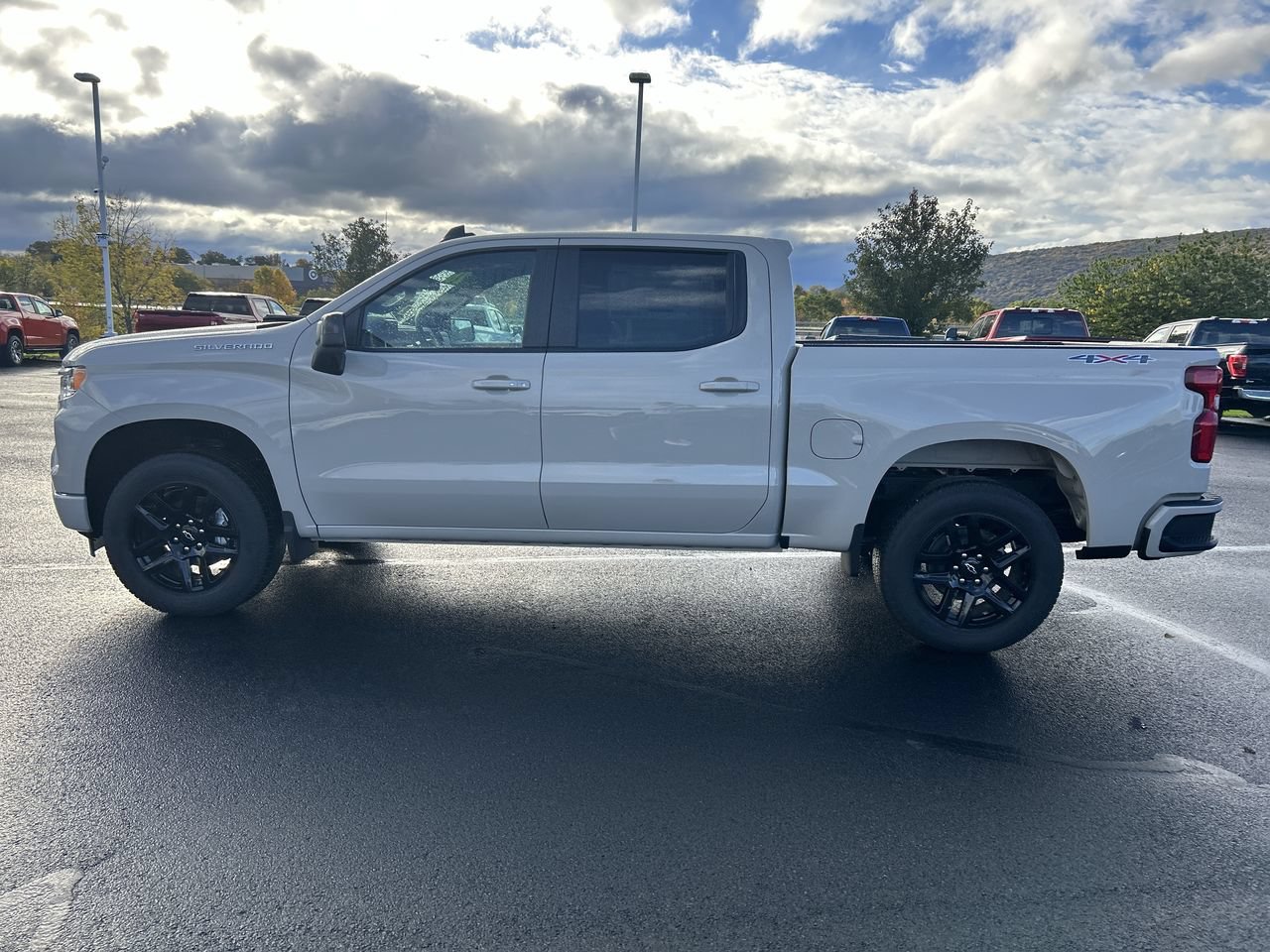 New 2026 Chevrolet Silverado 1500 RST w/ LPO, Dark Essentials Package AWD/4WD image 4