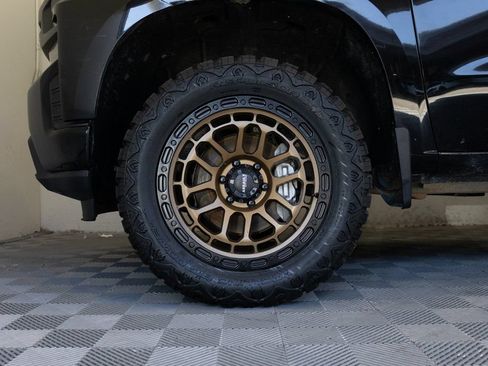 Used 2019 Chevrolet Silverado 1500 RST w/ All-Star Edition RWD image 9