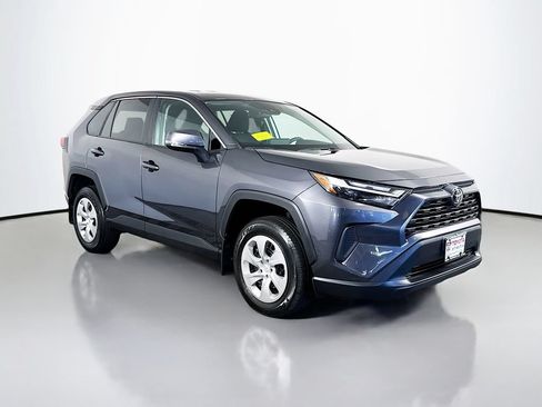 Used 2023 Toyota RAV4 LE AWD/4WD image 10