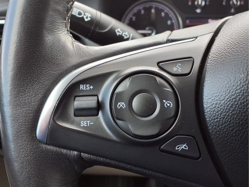 Used 2021 Buick Enclave Essence w/ Sound and Sites Package FWD image 17