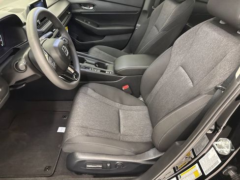 Certified 2025 Honda Accord SE image 18