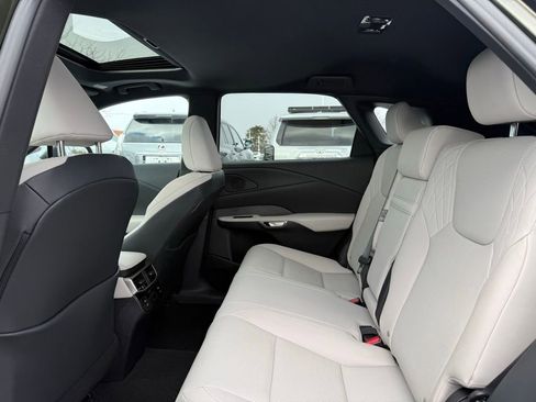 Certified 2025 Lexus RX 350 Premium image 16