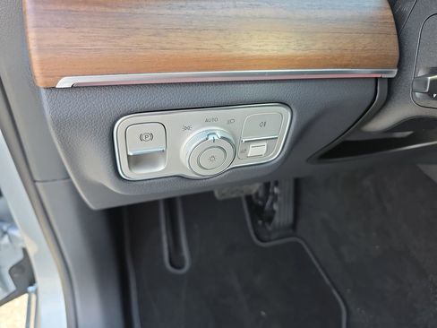 New 2026 Mercedes-Benz GLE 580 4MATIC image 12