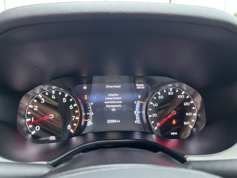 Used 2025 Jeep Compass Limited image 41