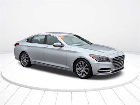 Used 2018 Genesis G80 3.8 image 2