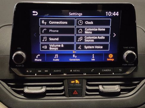 Used 2022 Nissan Altima 2.5 SV FWD image 25