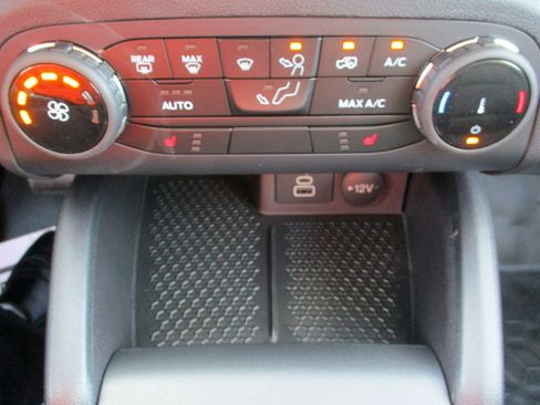 Used 2024 Ford Bronco Sport Badlands image 15