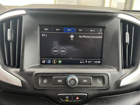 Used 2024 GMC Terrain SLE FWD image 21