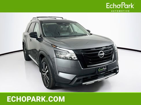 Used 2024 Nissan Pathfinder Platinum w/ Cargo Package AWD/4WD image 1