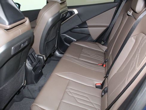 Used 2025 BMW X3 xDrive30i w/ Premium Package image 26