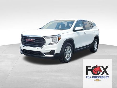 Used 2023 GMC Terrain SLE FWD image 1