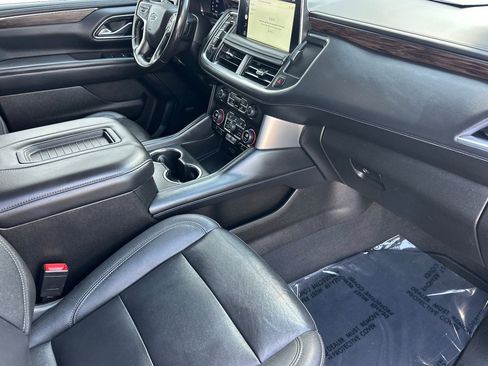 Used 2022 Chevrolet Suburban Z71 image 21