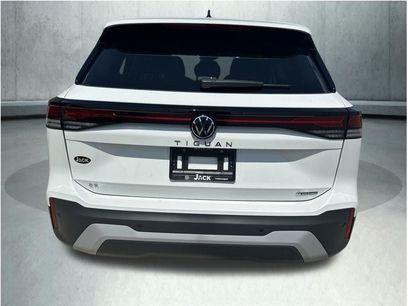 New 2026 Volkswagen Tiguan SE