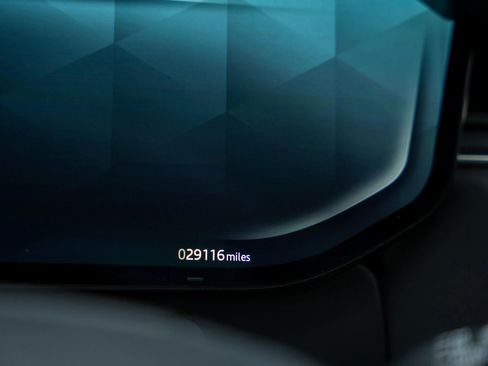 Used 2023 Land Rover Range Rover Long Wheelbase SE image 30