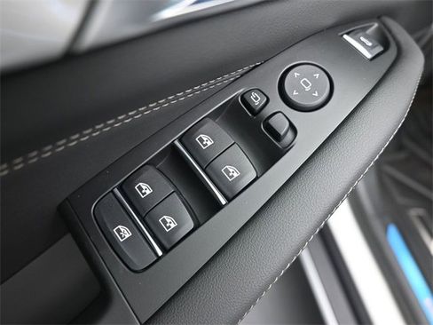 New 2026 BMW X5 sDrive40i image 13