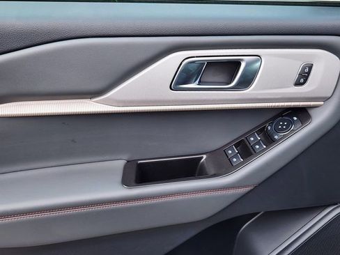 New 2026 Ford Explorer Active image 9