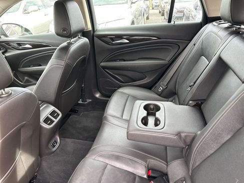 Used 2018 Buick Regal Essence w/ Driver Confidence Package #1 image 31