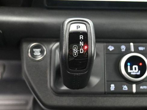 Used 2023 Land Rover Defender 90 X-Dynamic SE image 24