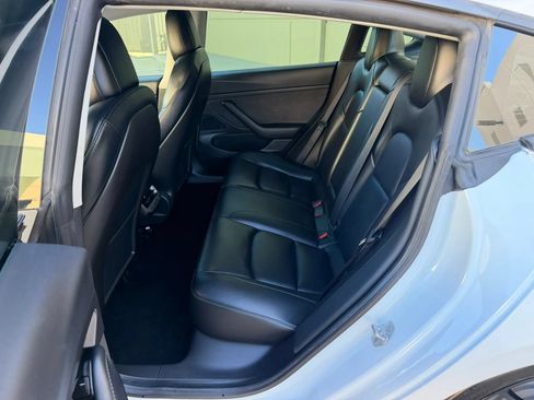 Used 2020 Tesla Model 3 Standard Range Plus RWD image 13