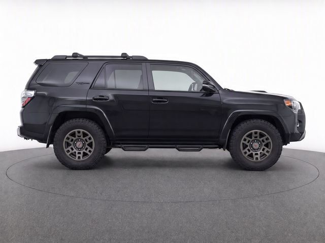 Certified 2019 Toyota 4Runner TRD Off-Road Premium AWD/4WD image 2