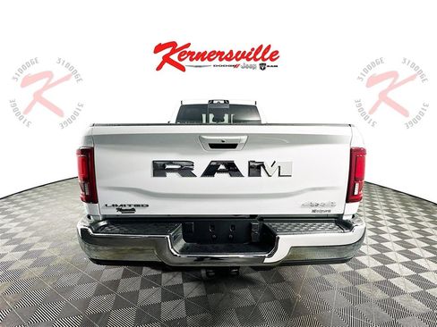 New 2026 RAM 2500 Limited w/ Towing Technology Group image 6