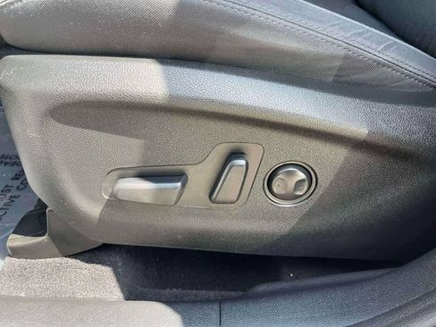 Used 2019 Kia Sorento FWD V6 image 29