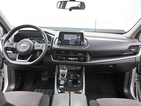 Used 2023 Nissan Rogue SV FWD image 34