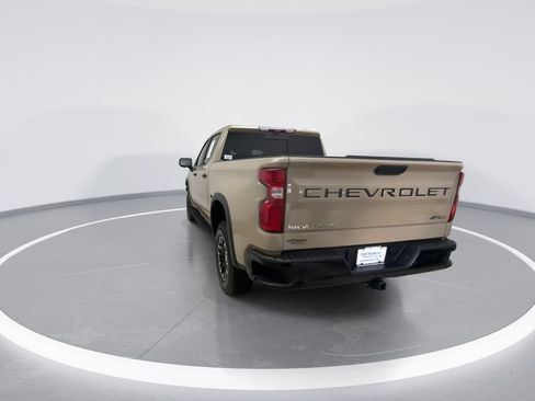 Used 2022 Chevrolet Silverado 1500 ZR2 w/ Technology Package AWD/4WD image 8
