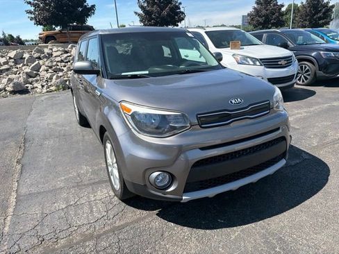 Used 2019 Kia Soul + FWD image 3