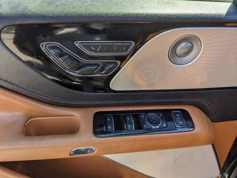 Used 2025 Lincoln Aviator Black Label image 22