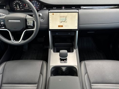 Used 2024 Land Rover Discovery Sport Dynamic SE AWD/4WD image 16