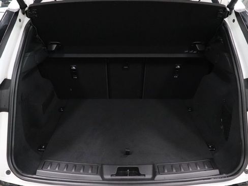 Used 2025 Land Rover Range Rover Evoque S image 17