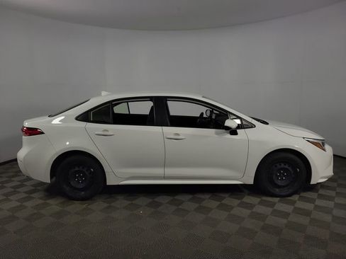 Used 2024 Toyota Corolla LE image 10
