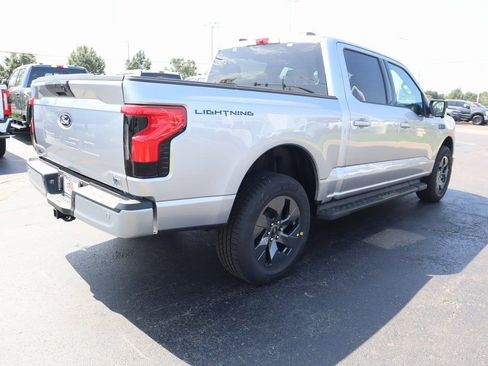 Used 2025 Ford F150 Lightning Flash image 21