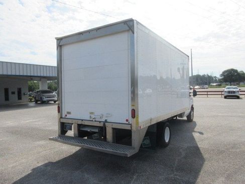 Used 2021 Ford E-350 and Econoline 350 Super Duty w/ Power Windows & Locks Group RWD image 5
