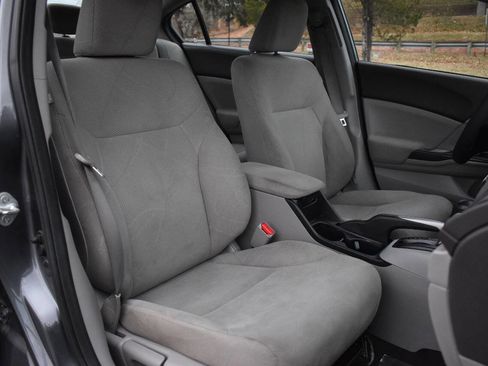 Used 2012 Honda Civic LX image 13